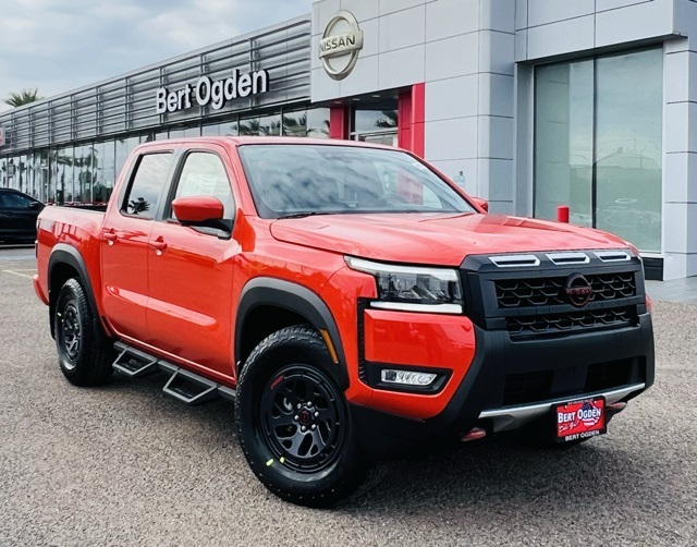 2026 Nissan Frontier PRO-X's photo