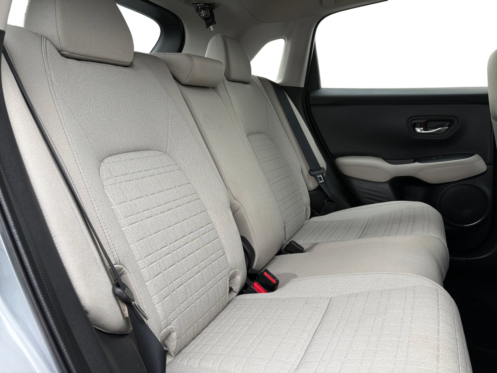 2025 Honda HR-V LX photo 30