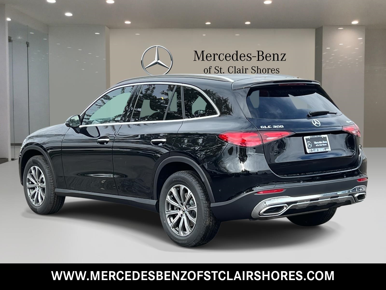 2026 Mercedes Benz GLC 300 4MATIC photo 3