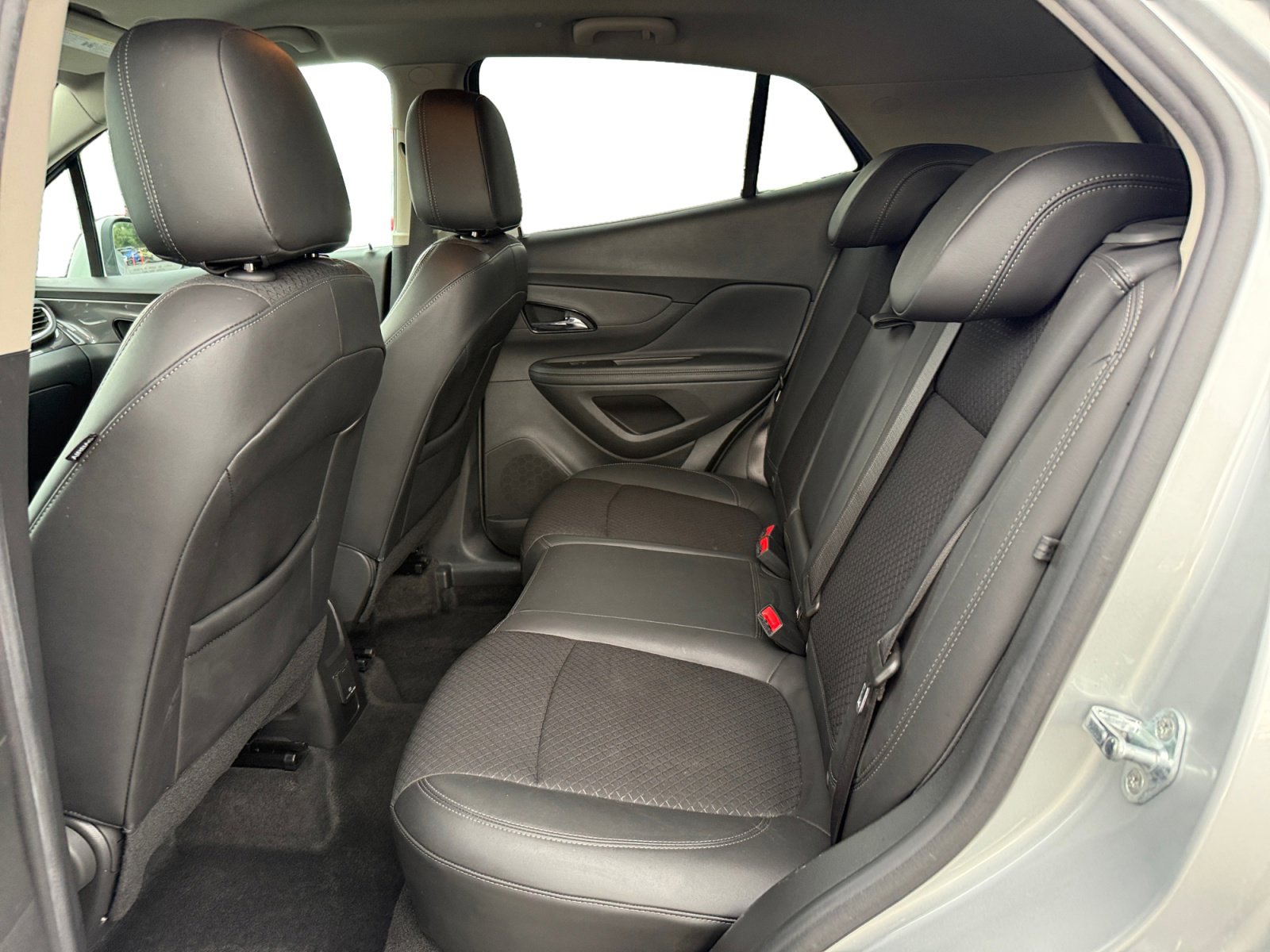 2022 Buick Encore Preferred photo 16