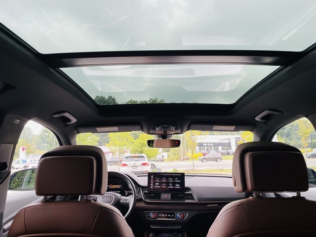 2022 Audi Q5 45 S line Premium photo 3