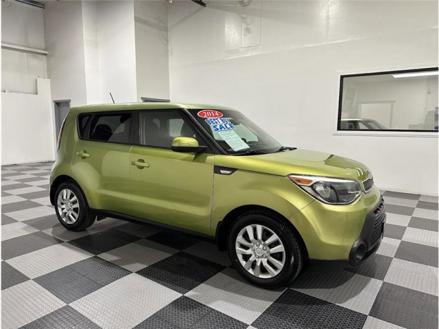 Pre-Owned 2014 Kia Soul Base