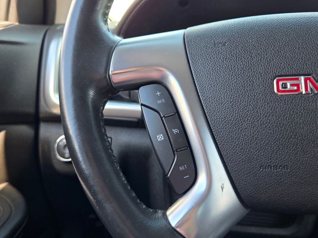 2015 Gmc Acadia SLE photo 24