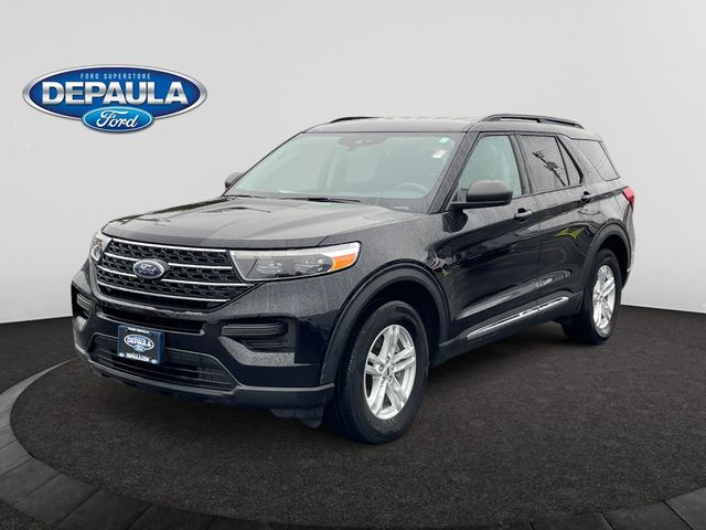2022 Ford Explorer XLT's photo