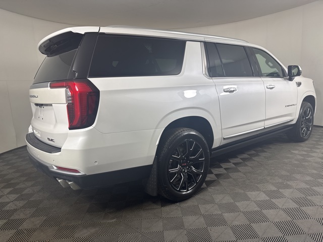 2025 Gmc Yukon XL Denali photo 3