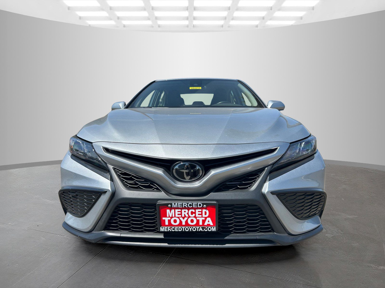 2023 Toyota Camry SE photo 8