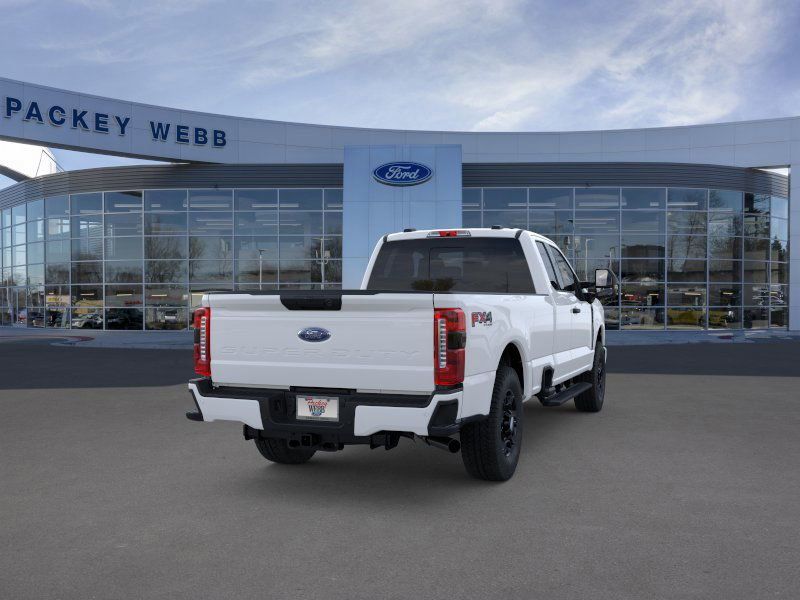 2025 Ford F-250 photo 8