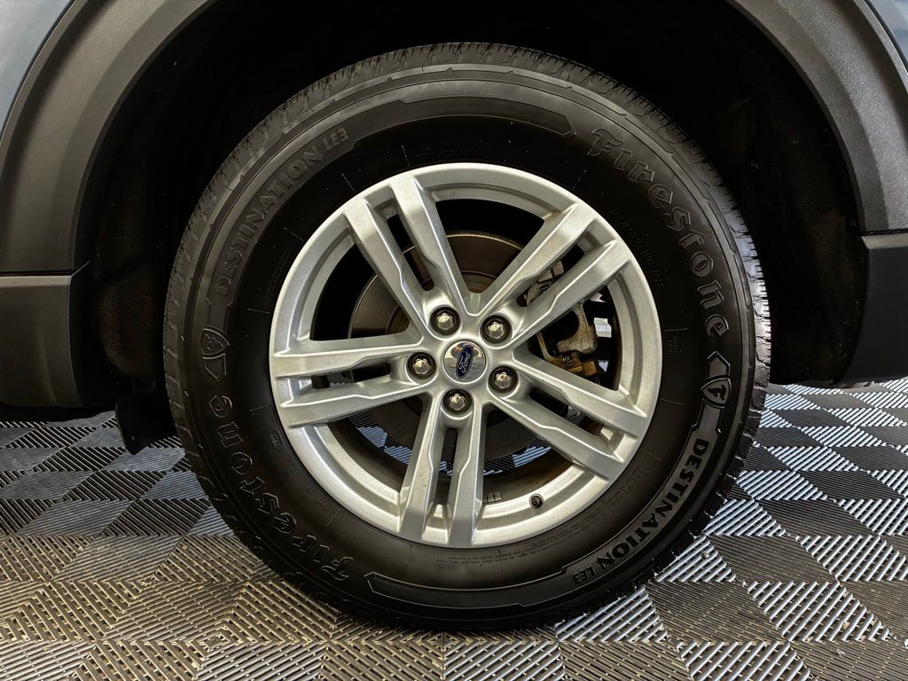 2021 Ford Explorer XLT photo 36