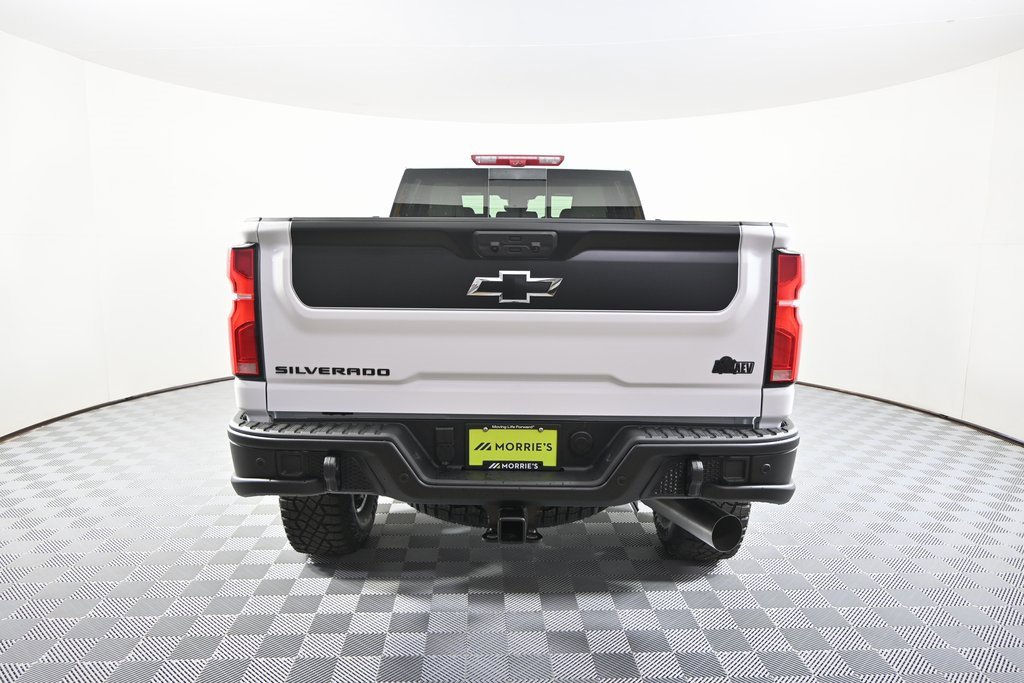 2026 Chevrolet Silverado 2500HD ZR2 photo 4