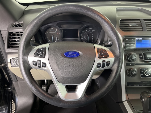 2013 Ford Explorer Base photo 19