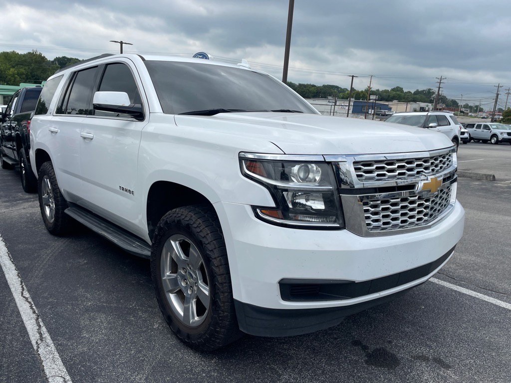 2020 Chevrolet Tahoe LT photo 3