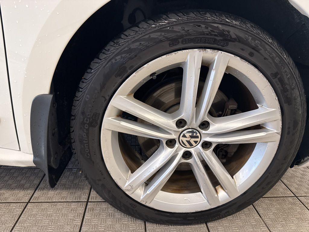 2014 Volkswagen Passat V6 SEL Premium photo 6
