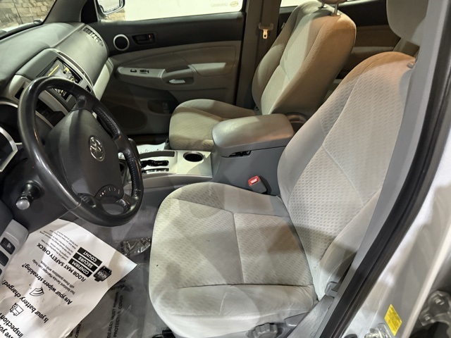 2010 Toyota Tacoma PreRunner photo 17