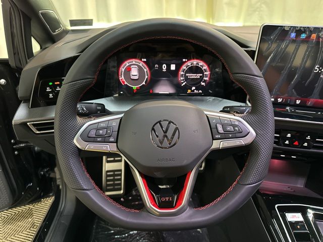 2025 Volkswagen Golf GTI SE photo 15