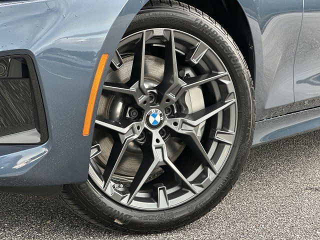 2025 Bmw 330i photo 13
