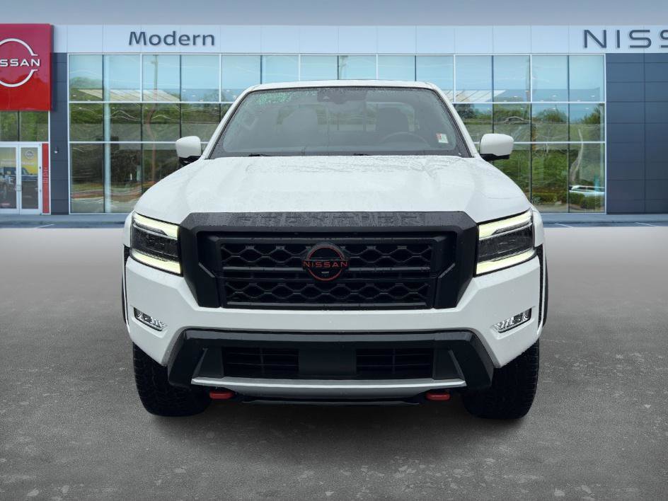 2024 Nissan Frontier PRO-4X photo 2