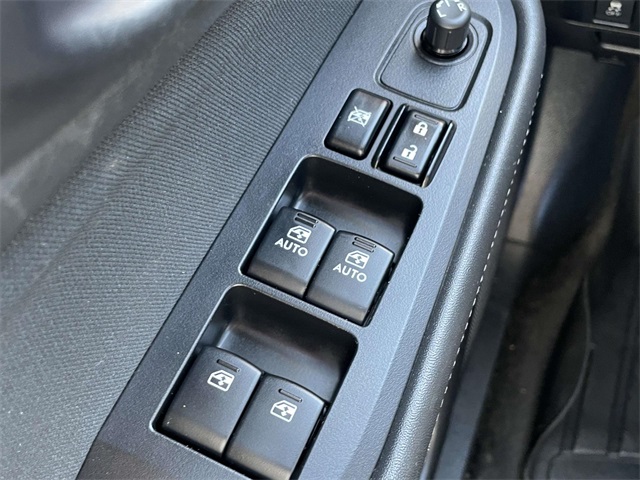 2015 Subaru Outback Premium photo 22