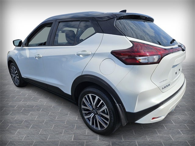 2023 Nissan Kicks SV photo 2