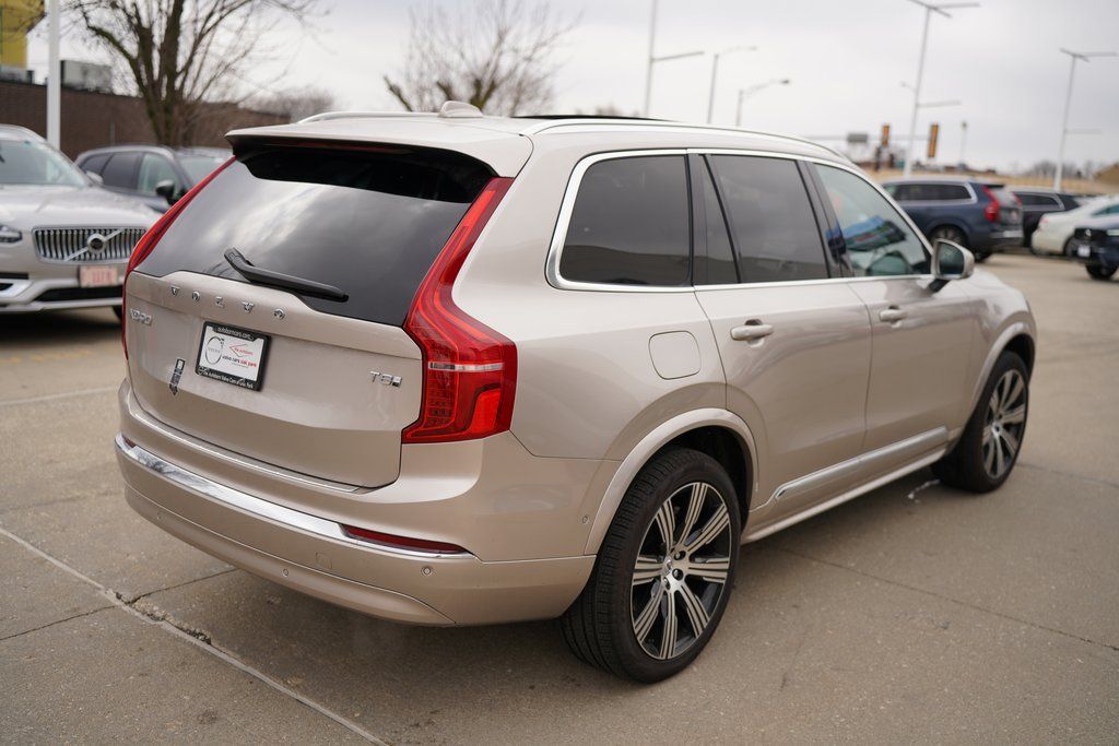 2025 VOLVO XC90 - Image 8