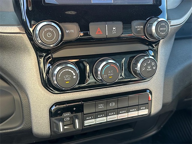 2026 Ram 3500 Tradesman photo 23