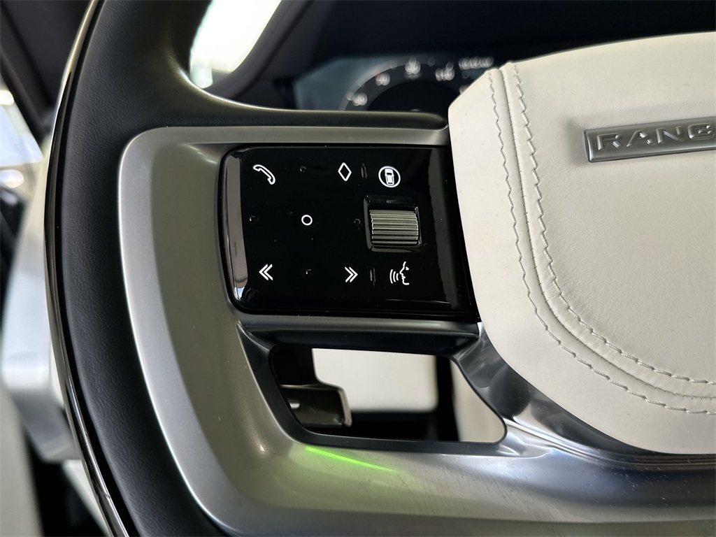2024 Land Rover Range Rover SE photo 20