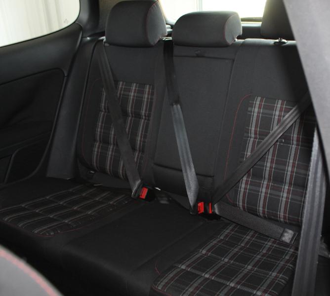 2013 Volkswagen Golf GTI photo 15