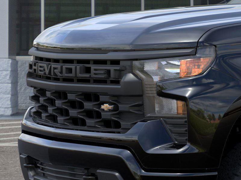 2025 Chevrolet Silverado 1500 Custom photo 12