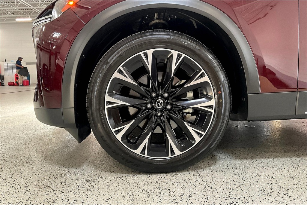 2025 Mazda CX-90 Plug-in Hybrid Premium Plus photo 8