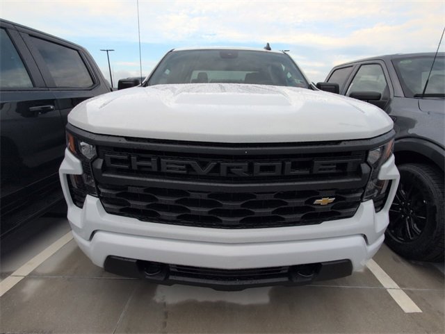 2026 Chevrolet Silverado 1500 Custom photo 2