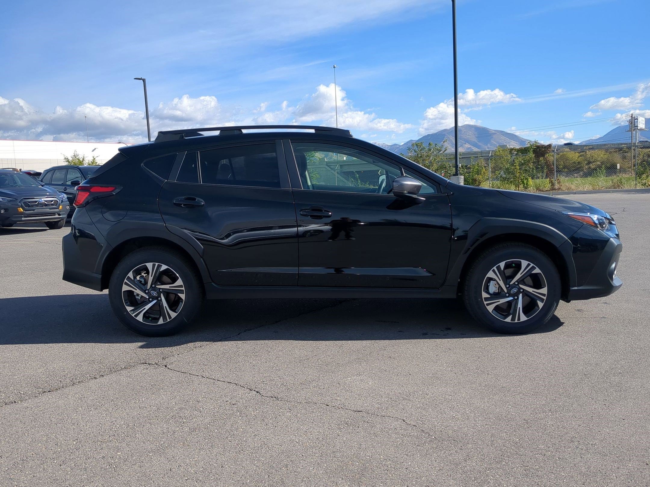 2025 Subaru Crosstrek Premium photo 2