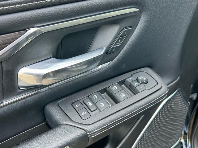 2025 Ram 1500 Laramie photo 2
