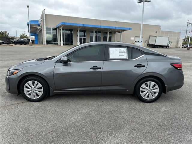 2025 Nissan Sentra S photo 4