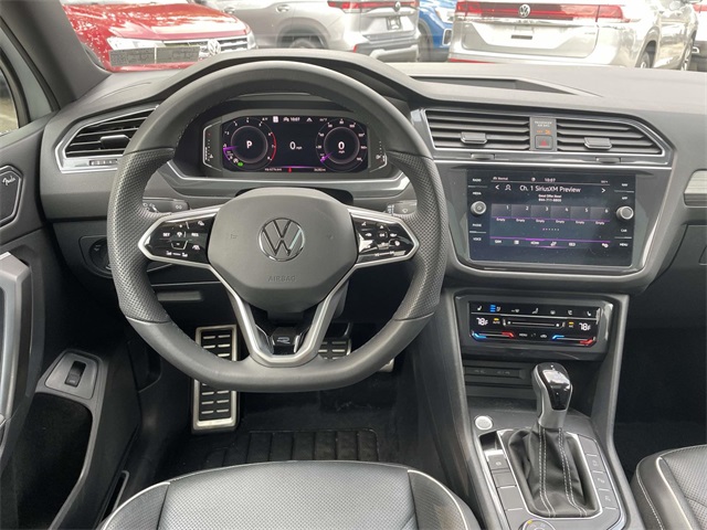 2022 Volkswagen Tiguan SEL Premium R-Line photo 18