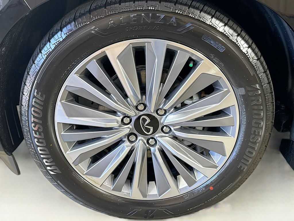 2025 Infiniti QX80 Luxe photo 36