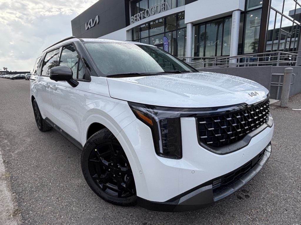 2025 Kia Carnival SX Prestige's photo