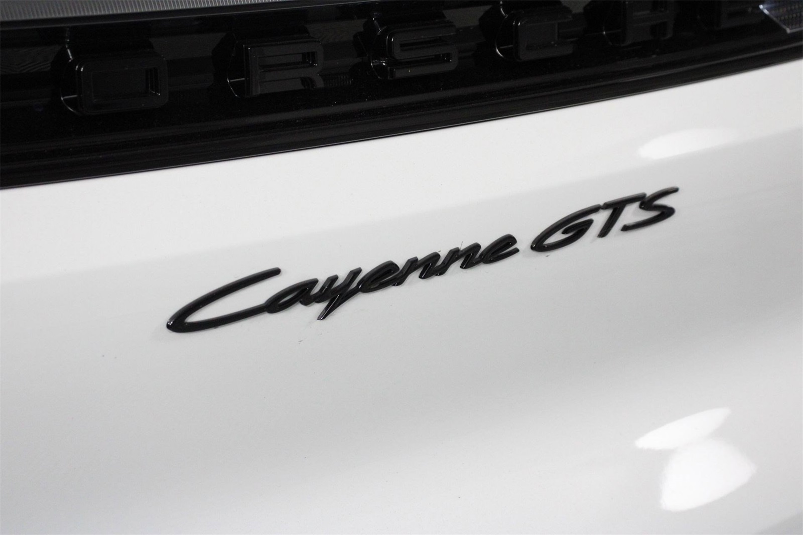 2025 Porsche Cayenne GTS photo 21