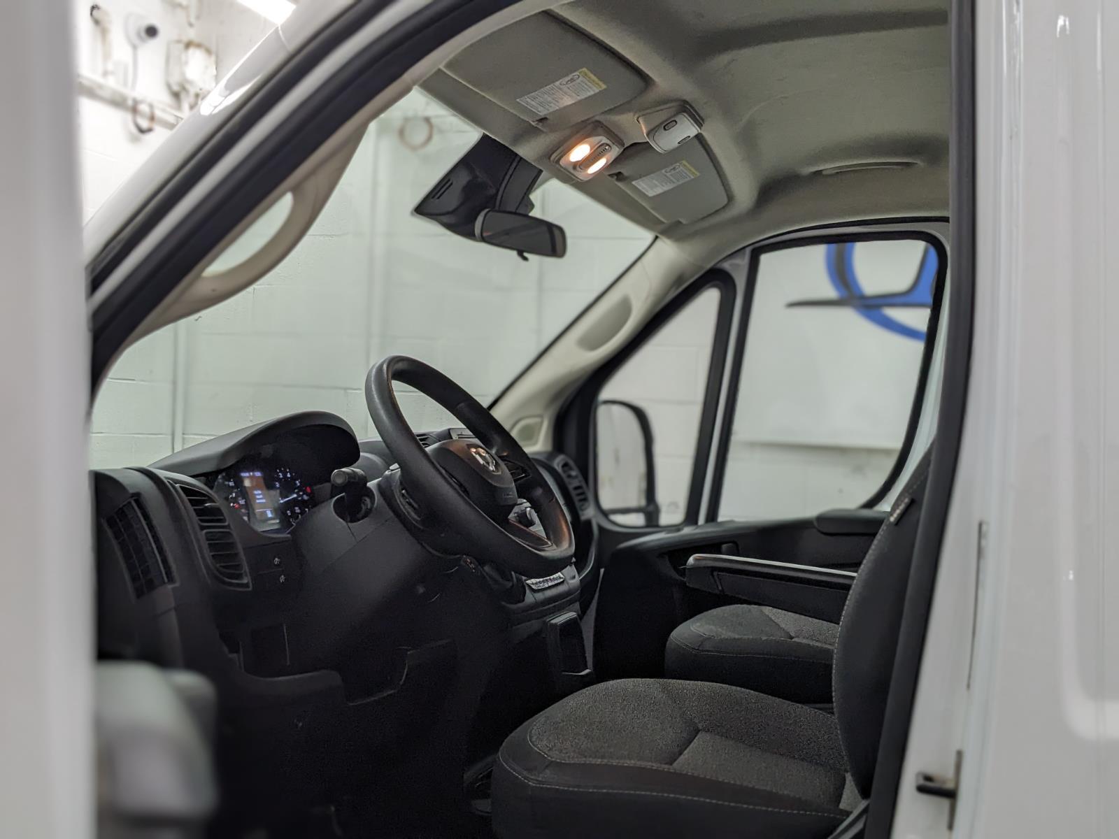 2023 Ram ProMaster 2500 photo 3