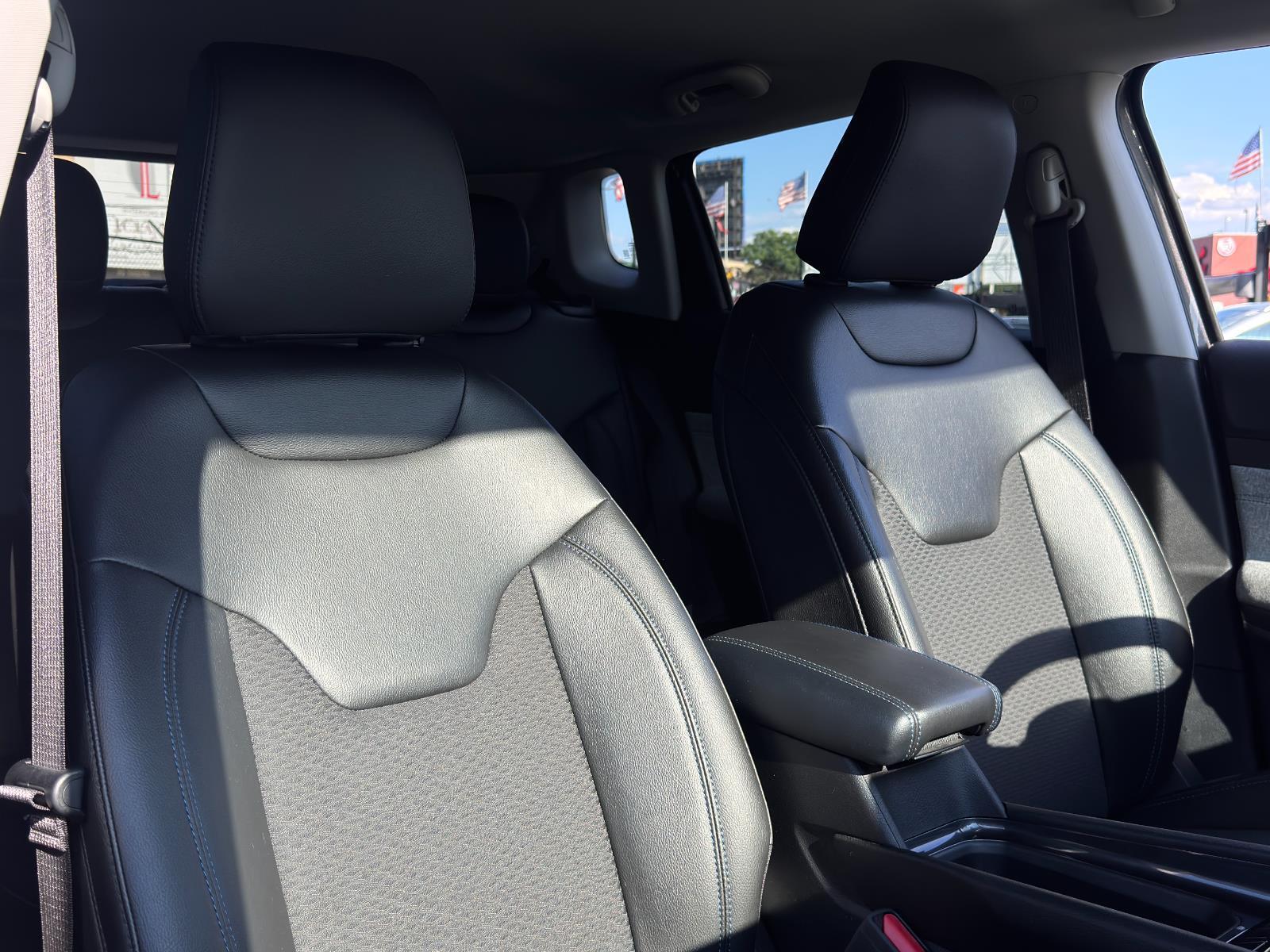 2022 Jeep Compass Latitude photo 24