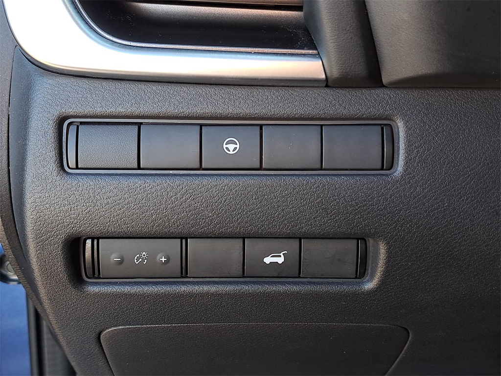 2021 Nissan Rogue SV photo 24