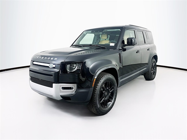 2025 Land Rover Defender S's photo