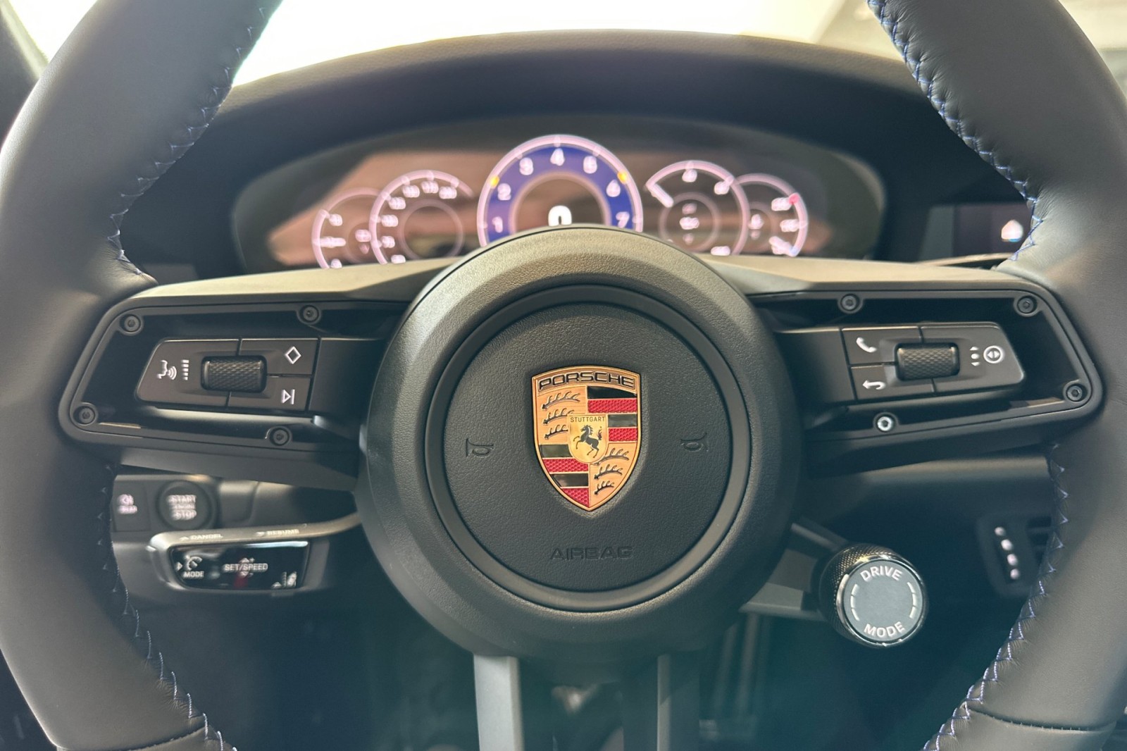 2026 Porsche 911 T photo 24
