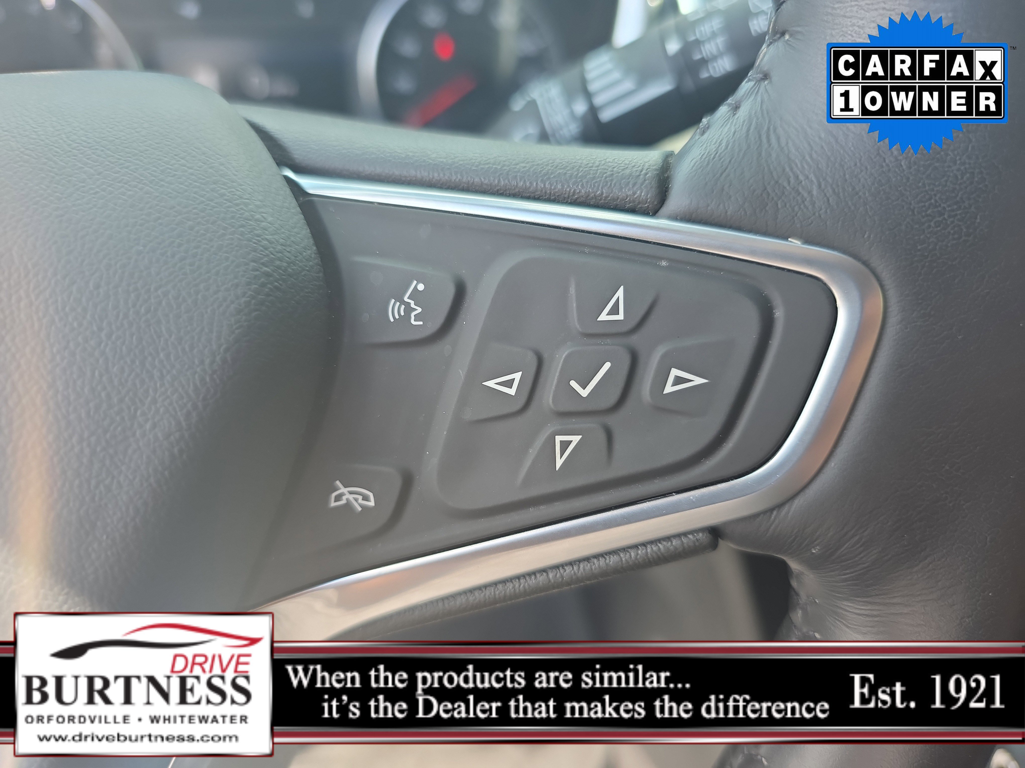 2022 Chevrolet Equinox LT photo 2