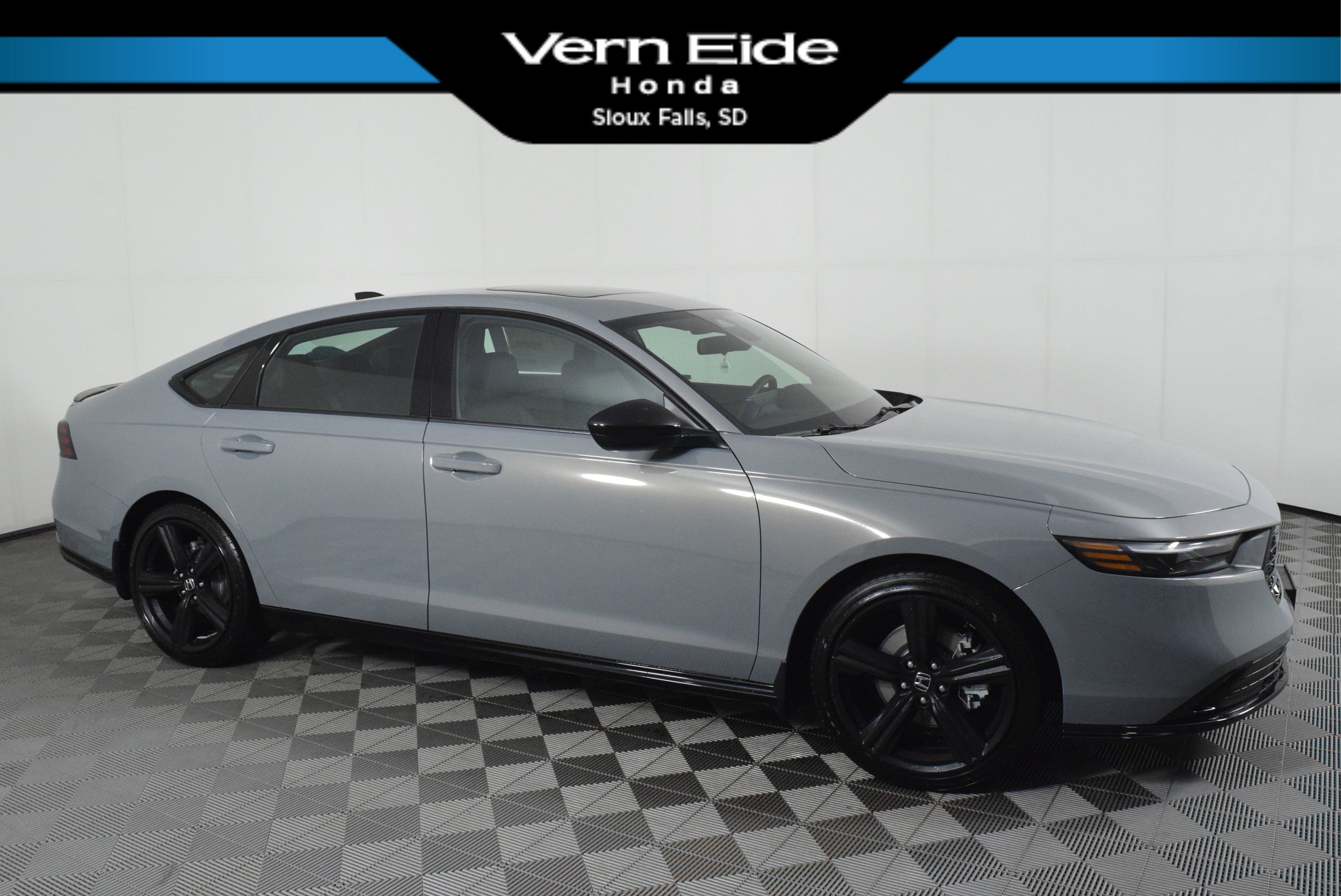 2025 Honda Accord Hybrid Sport-L's photo