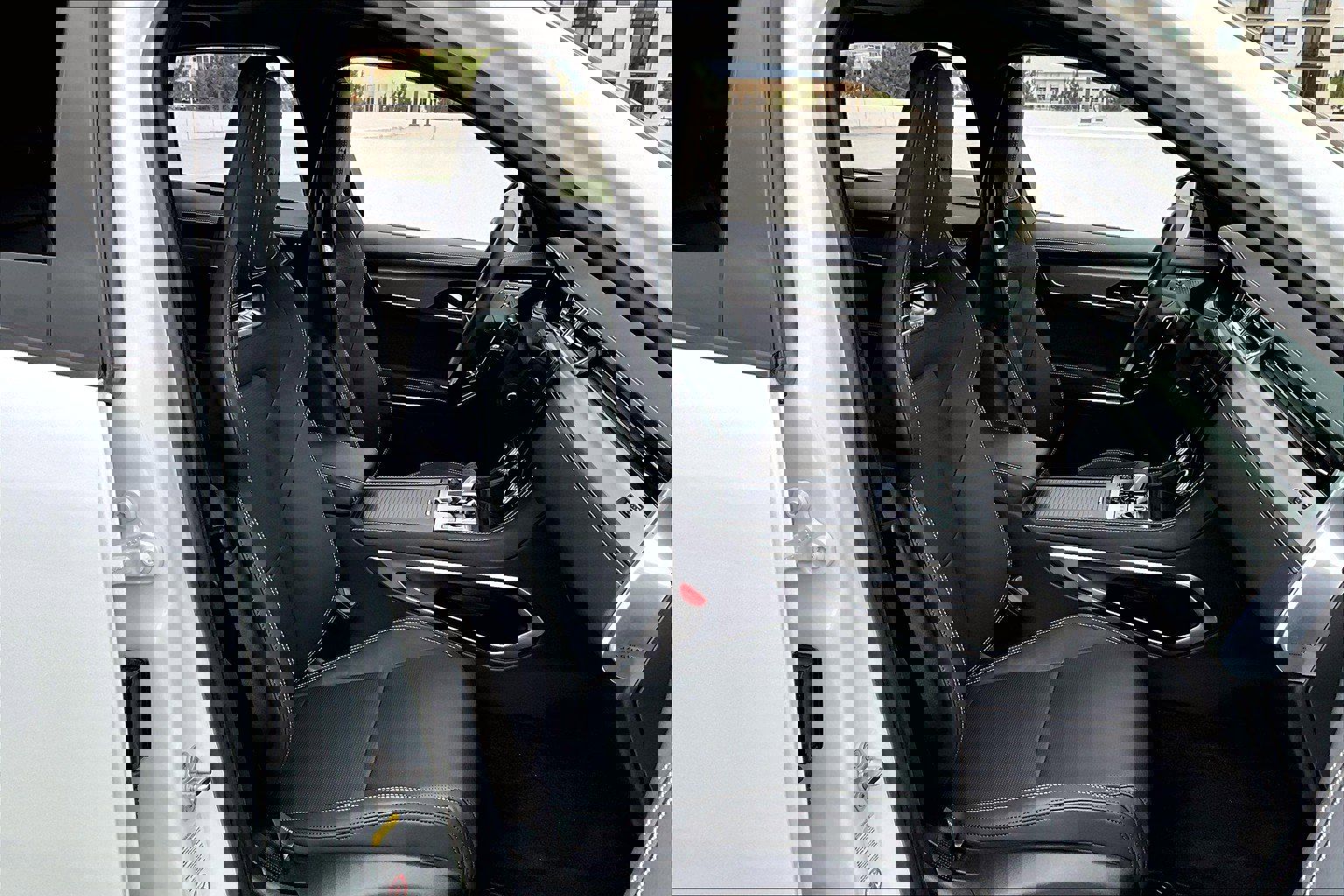2026 Jaguar F-PACE P250 R-Dynamic S photo 6