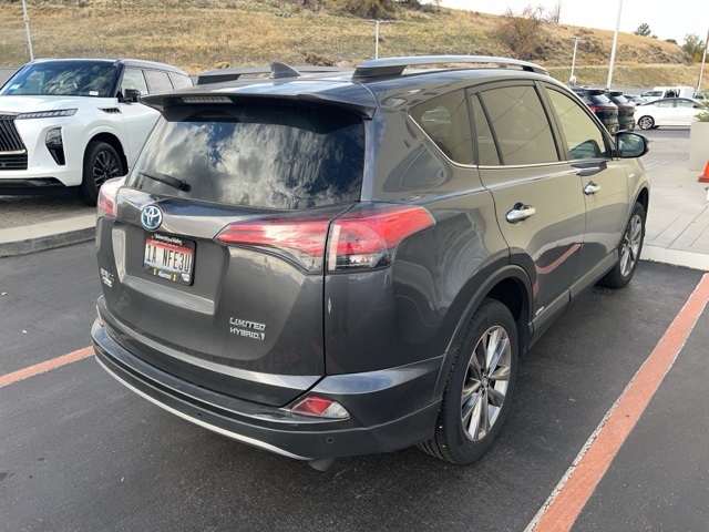 2017 Toyota RAV4 Hybrid Limited photo 4