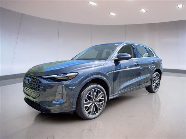 2025 Audi Q5 Premium Plus photo 4
