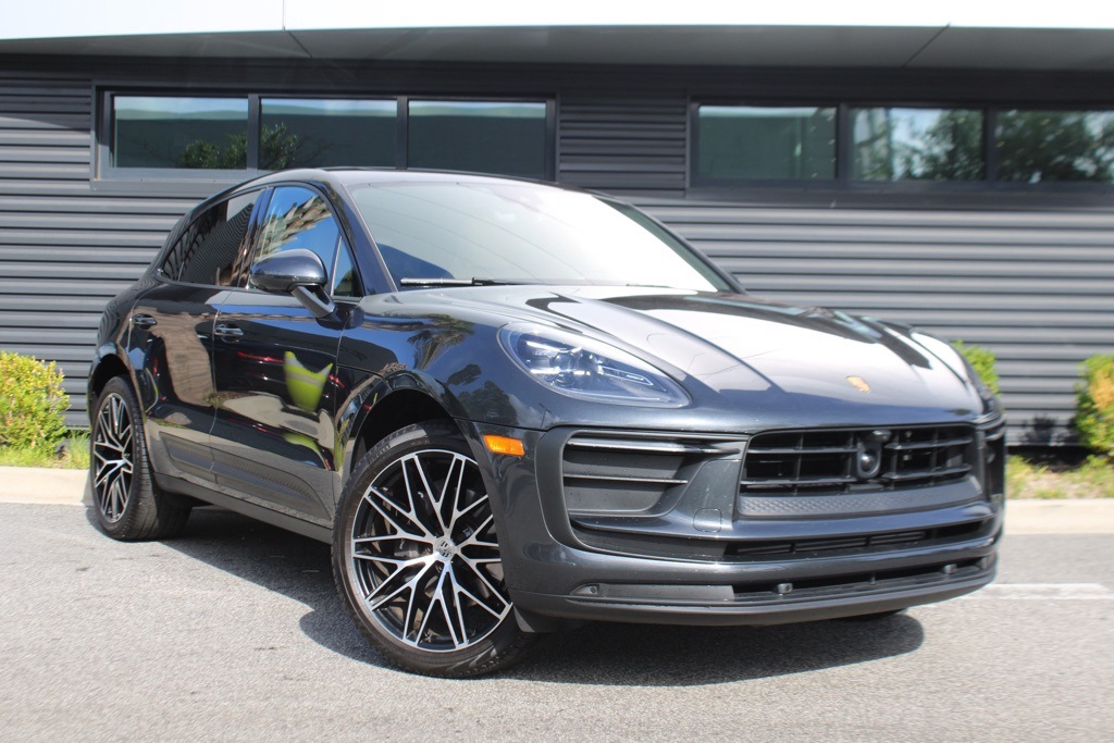 2024 Porsche Macan Base photo 9