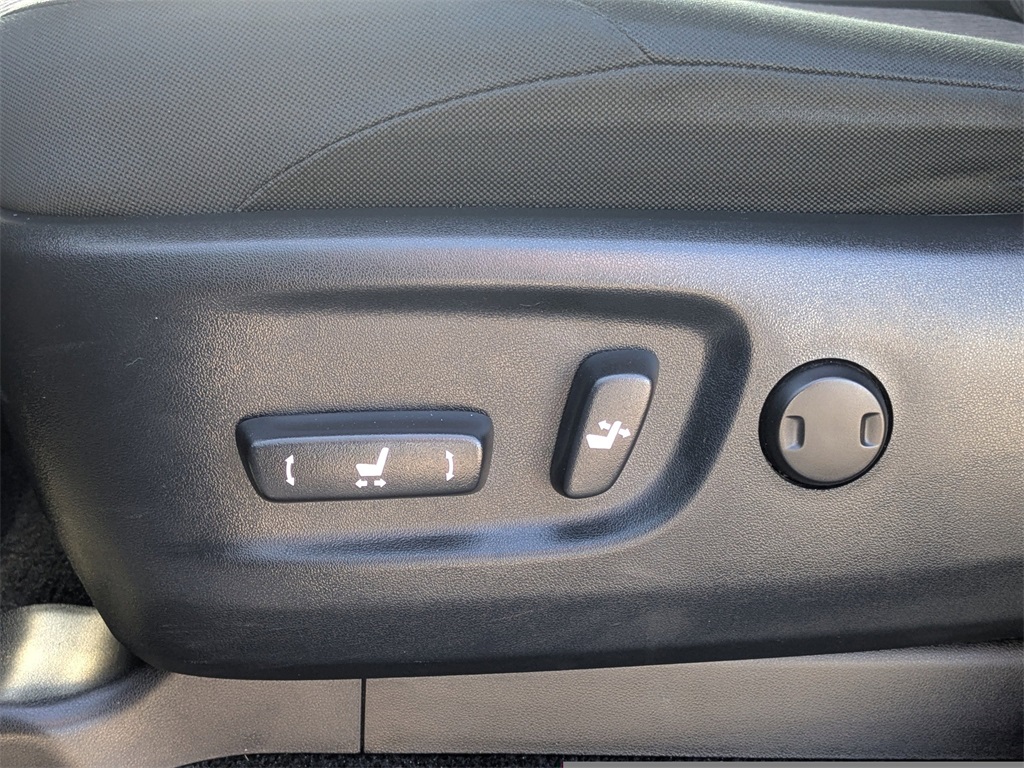 2024 Toyota 4Runner SR5 photo 18