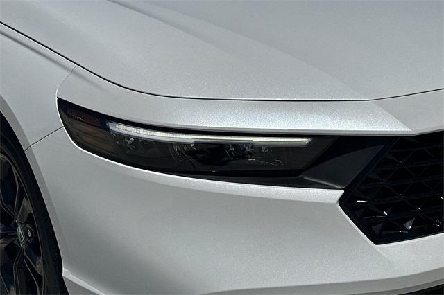2025 Honda Accord SE photo 25