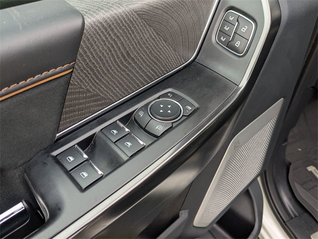 2022 Ford F-150 Platinum photo 15